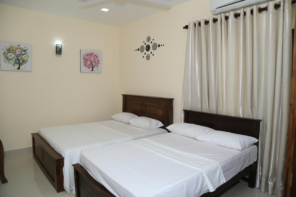 Superior Rest Hotel Jaffna Exterior photo