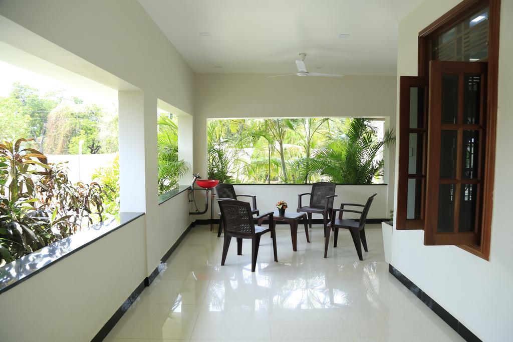 Superior Rest Hotel Jaffna Exterior photo
