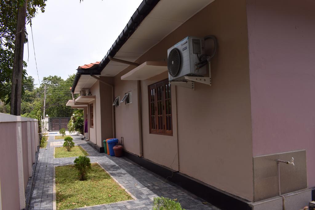 Superior Rest Hotel Jaffna Exterior photo