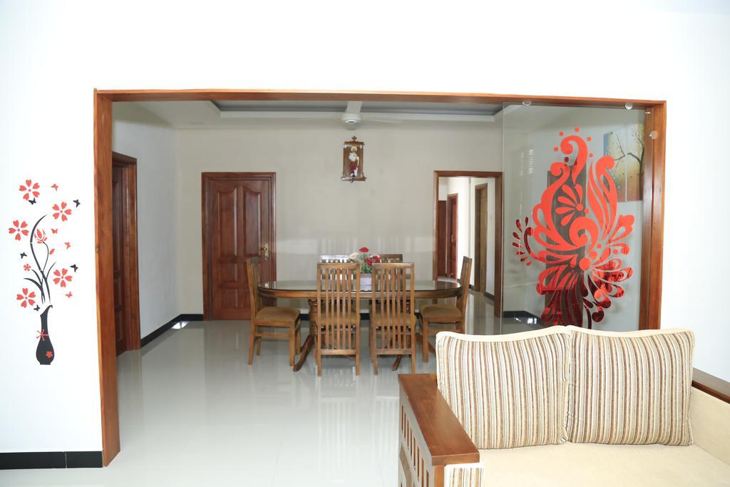 Superior Rest Hotel Jaffna Exterior photo